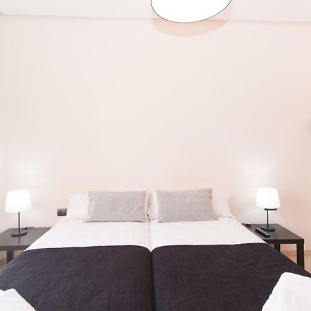 Bet Apartments - Canovas Rooms Valensiya Dış mekan fotoğraf