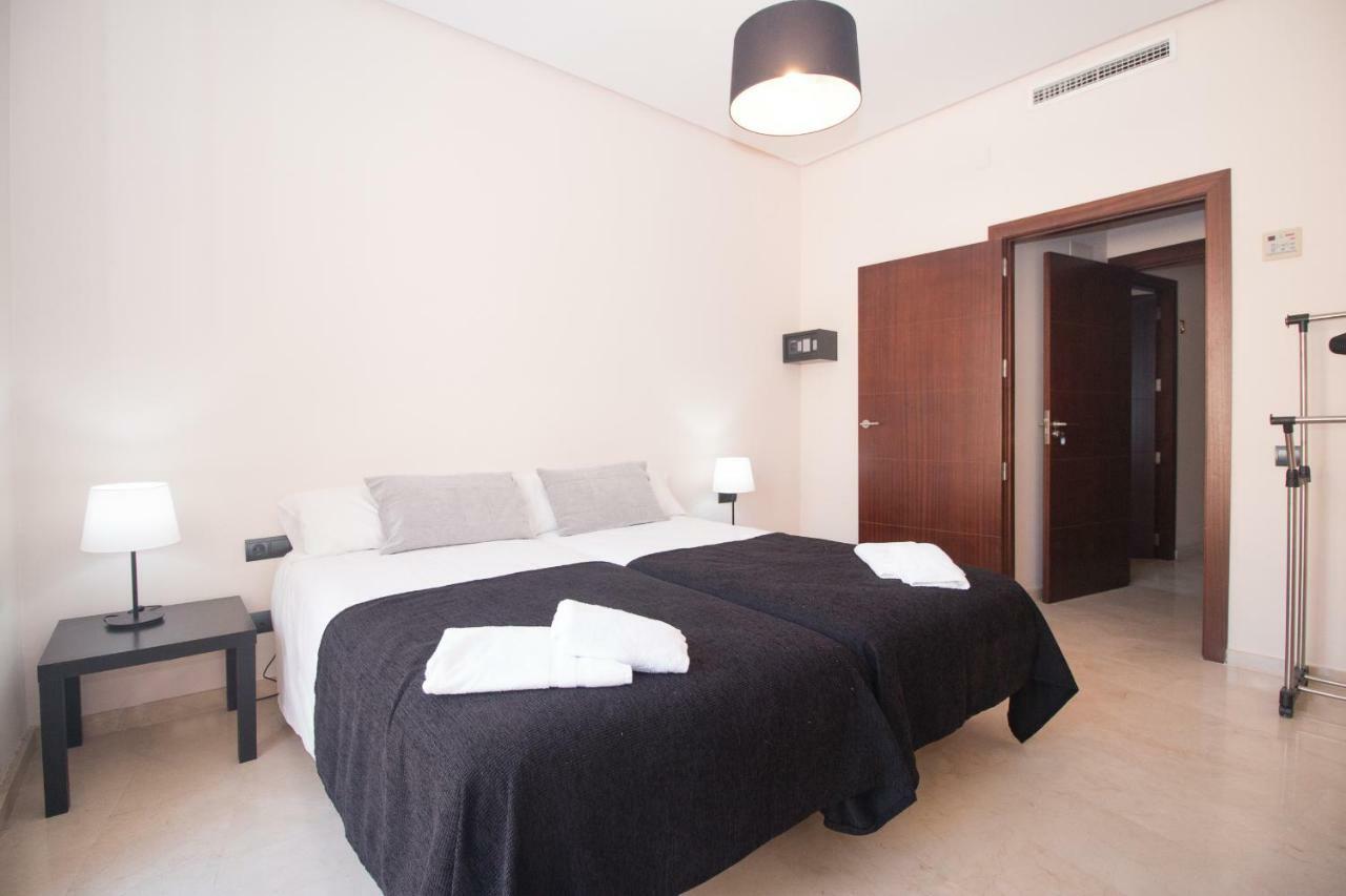 Bet Apartments - Canovas Rooms Valensiya Dış mekan fotoğraf