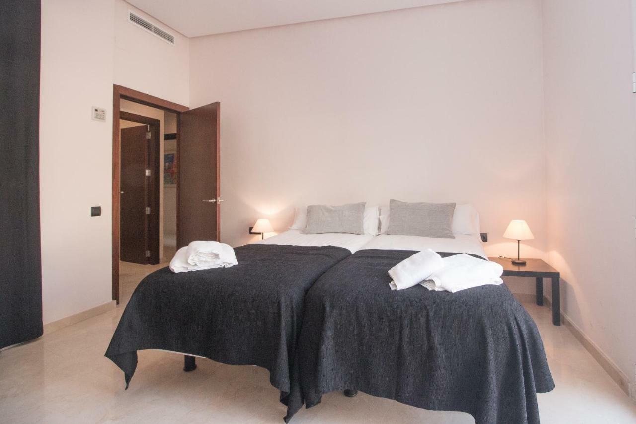 Bet Apartments - Canovas Rooms Valensiya Dış mekan fotoğraf