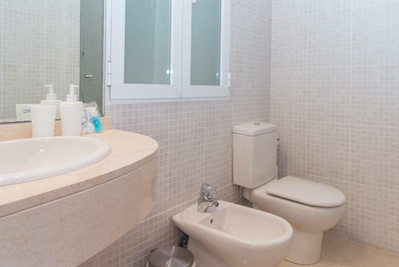 Bet Apartments - Canovas Rooms Valensiya Dış mekan fotoğraf